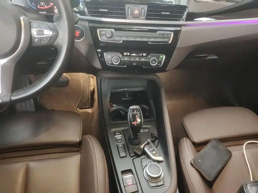 BMW X1 2022 sDrive25Li Leading фото 14
