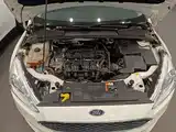 Фото 20 - Ford Focus
