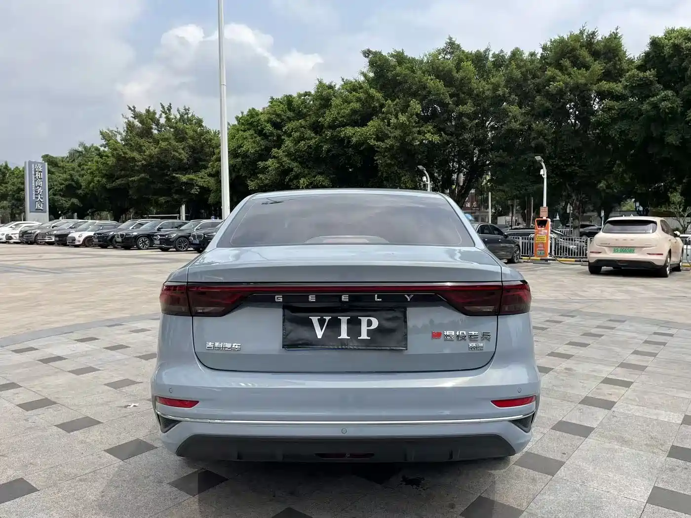 GEELY AUTOMOBILE EMGRAND