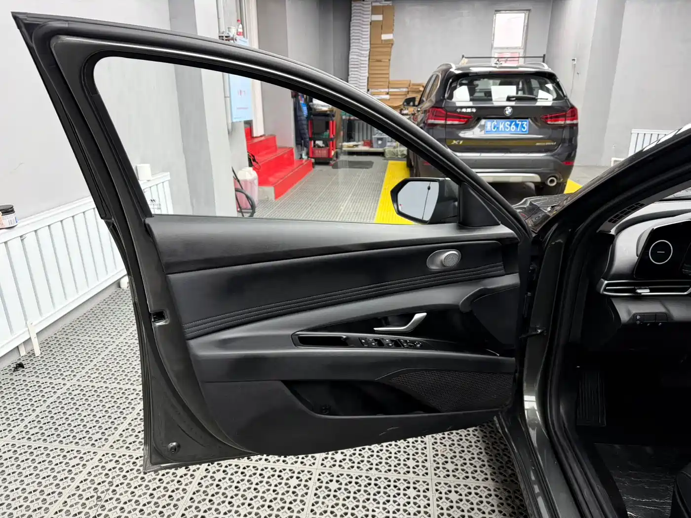 Hyundai Elantra 2023 1.5L CVT GLX Elite Edition фото 16