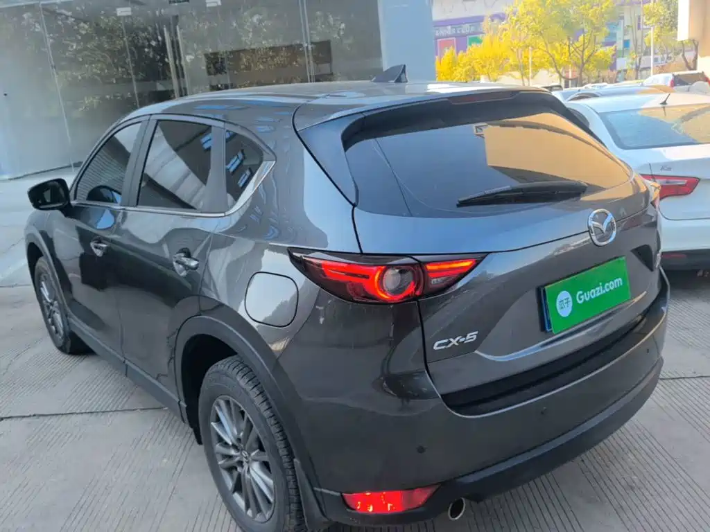Photo 5 - Mazda CX-5