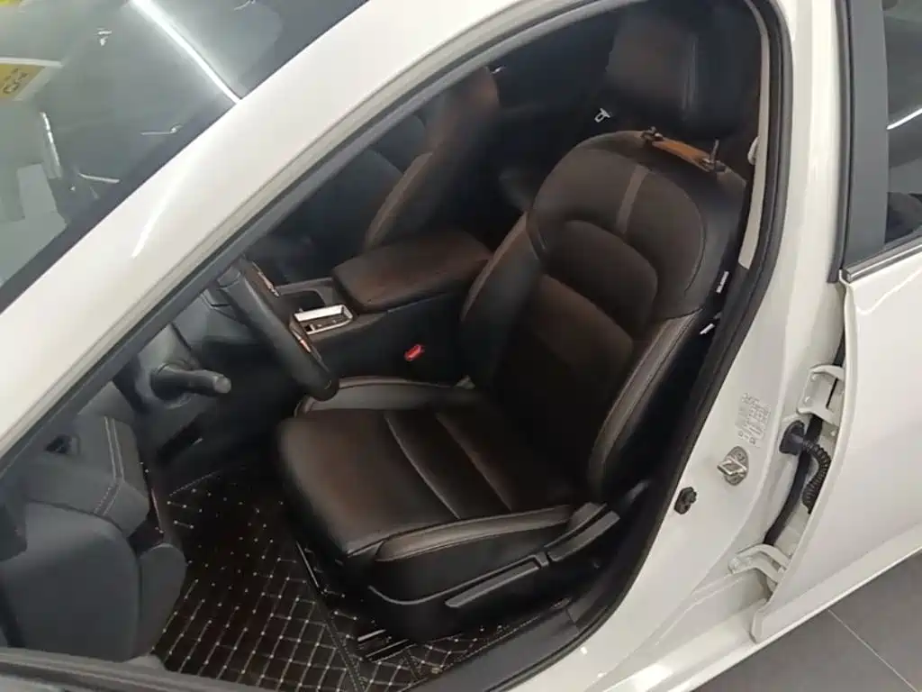 Фото 15 - Nissan Sylphy