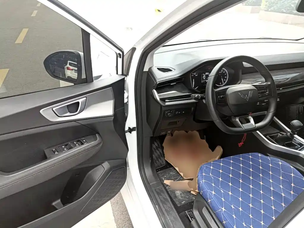 Wuling Motors Wuling Jiachen 2025 2022 1.5L Manual Joy Elite
