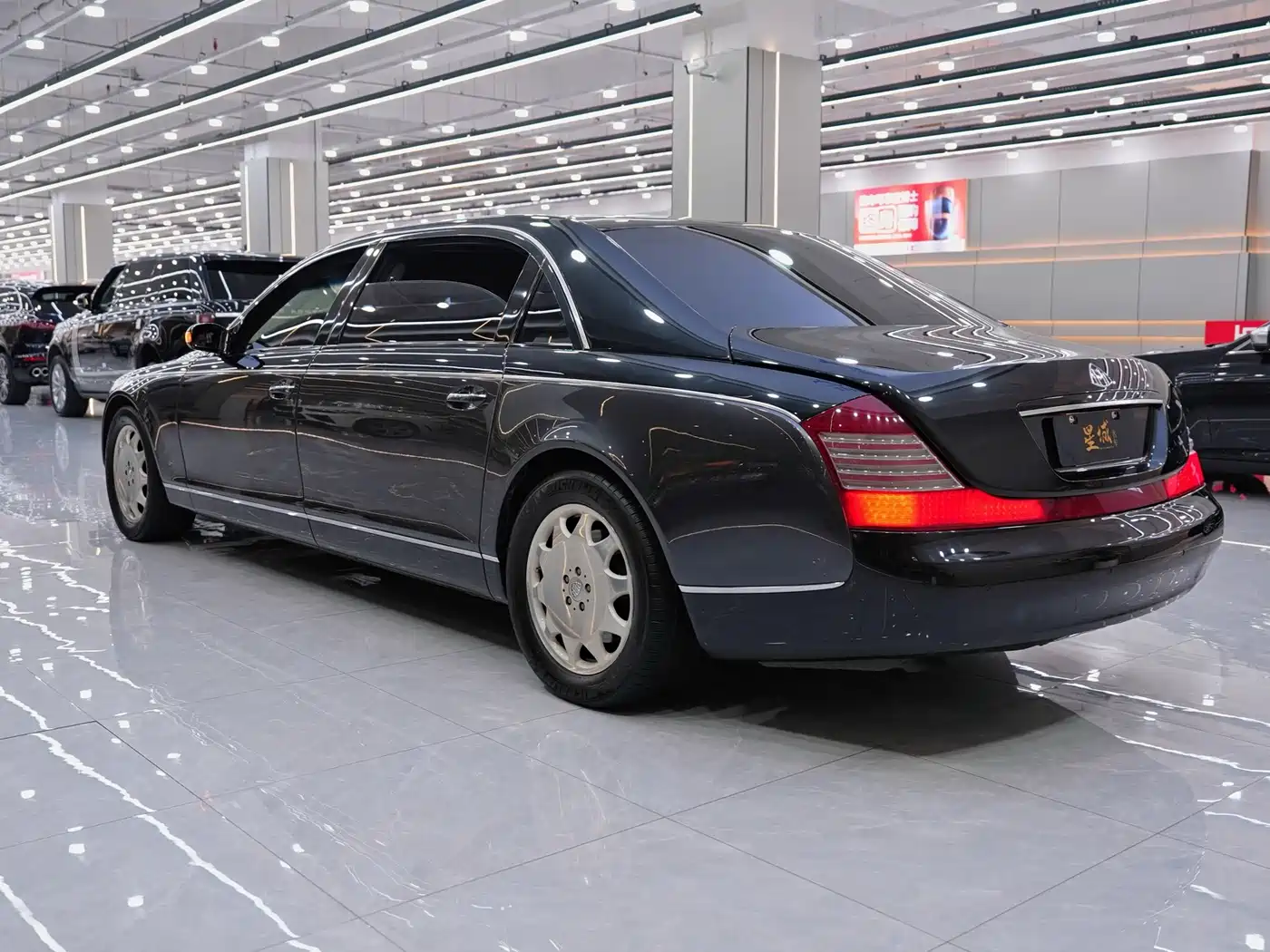 Maybach Maybach 2011 2005 Model 5.5T 62