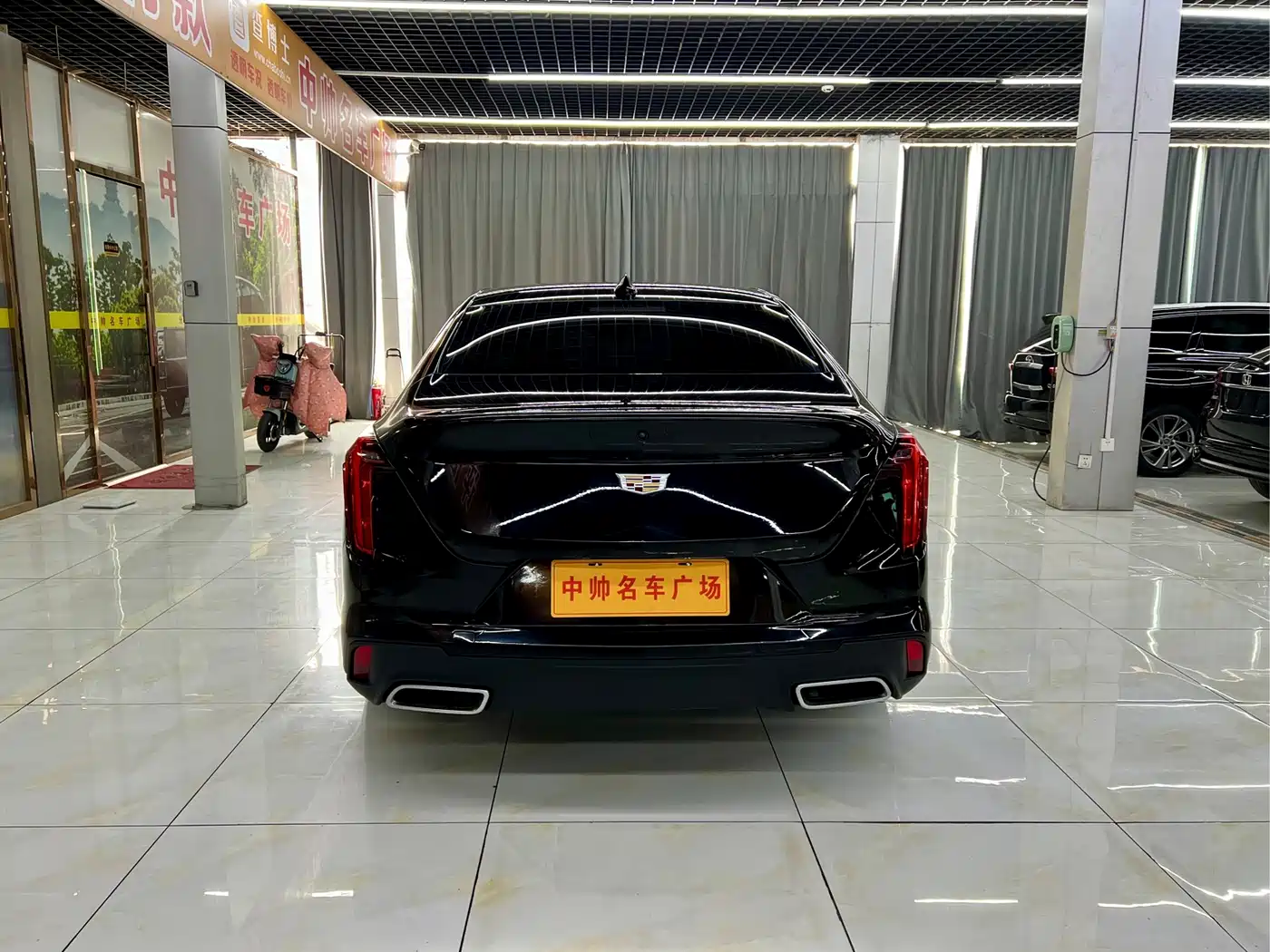 CADILLAC CT4