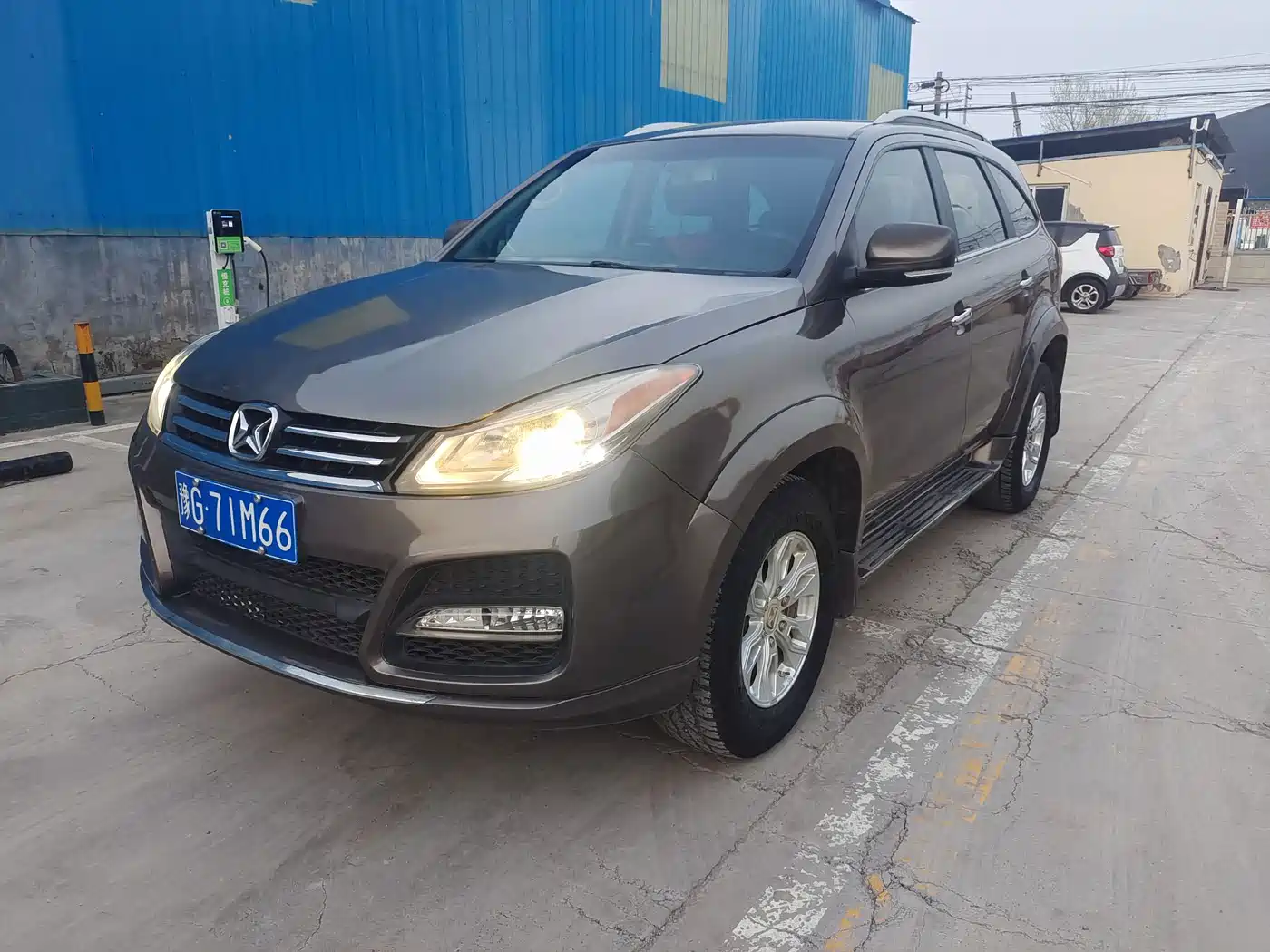 Jiangling Yusheng S350 2016 2013 2.4T Automatic 2WD Diesel Premium Luxury 5-seater