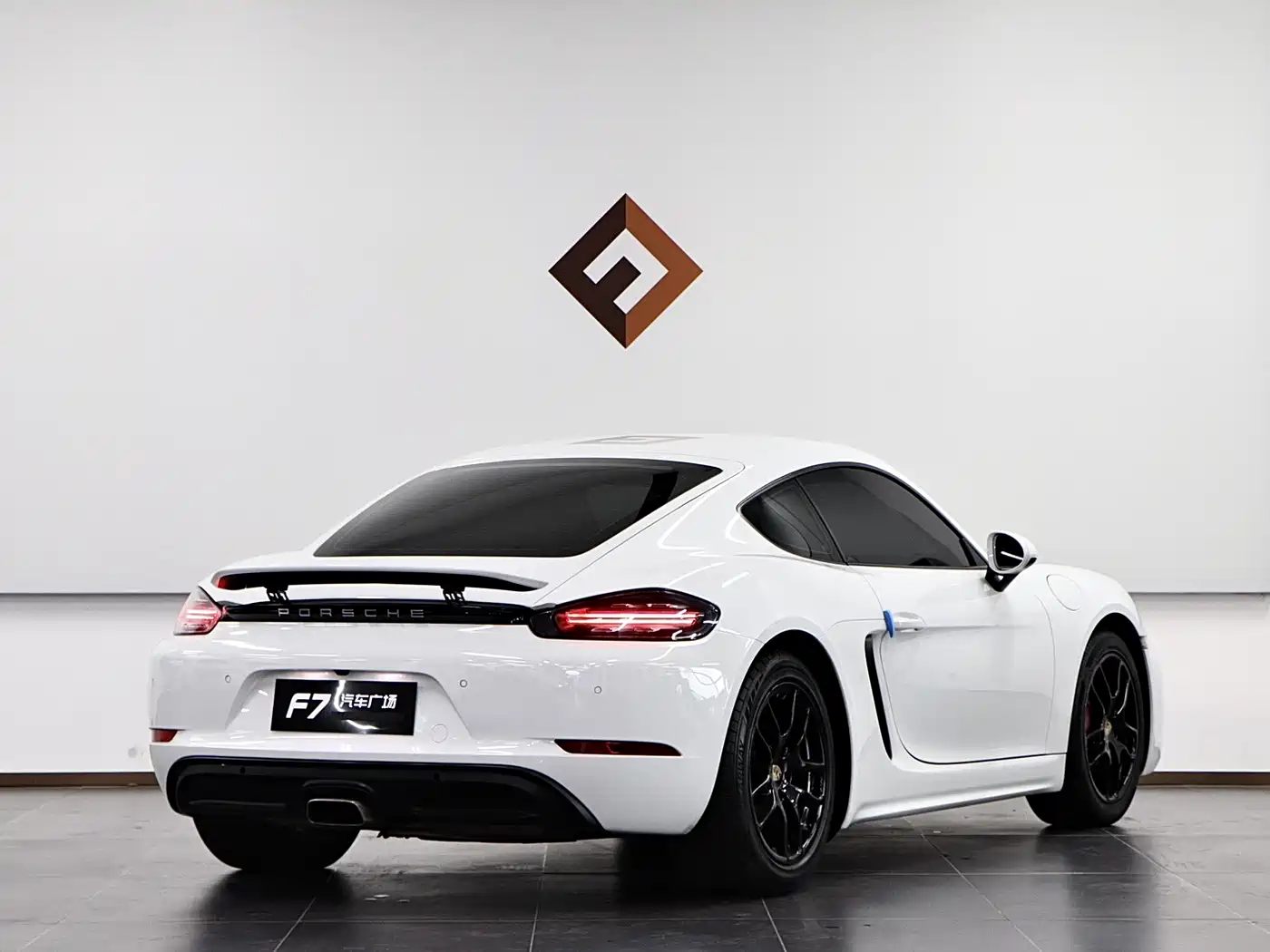 Porsche 718 2016 Cayman 2.0T фото 6