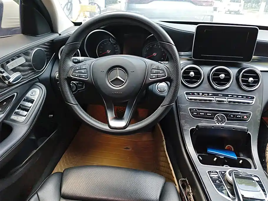 Mercedes-Benz C-Class 2016 C 200 L Sport фото 15