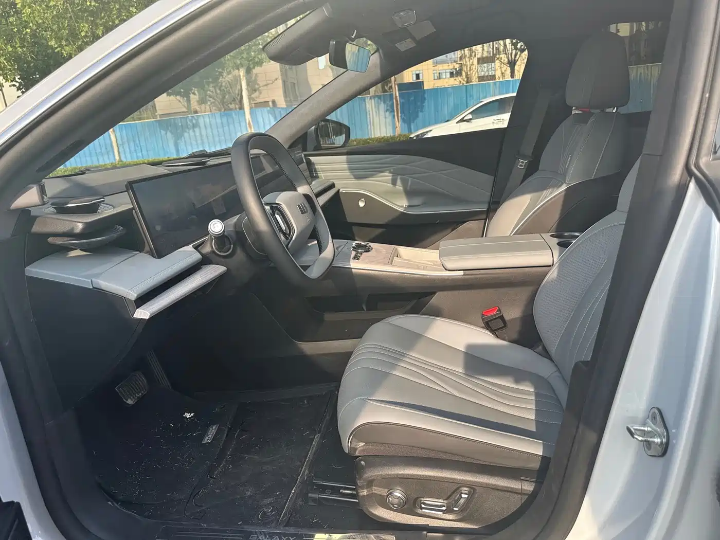 Geely Galaxy Galaxy E8 2025 2024 665km RWD Starship Voyager Edition