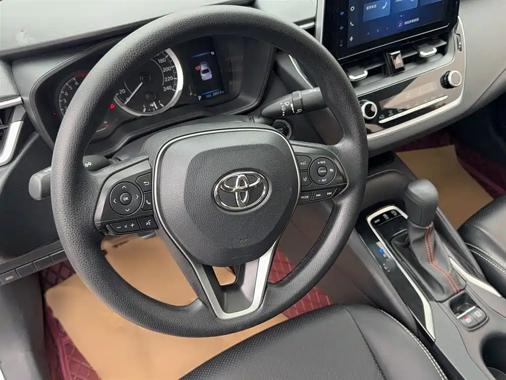 Toyota Corolla 2021 1.2T S-CVT Elite PLUS Edition фото 3