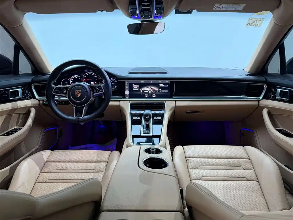 Porsche Panamera 2017 Panamera Executive Long Wheelbase 3.0T фото 25