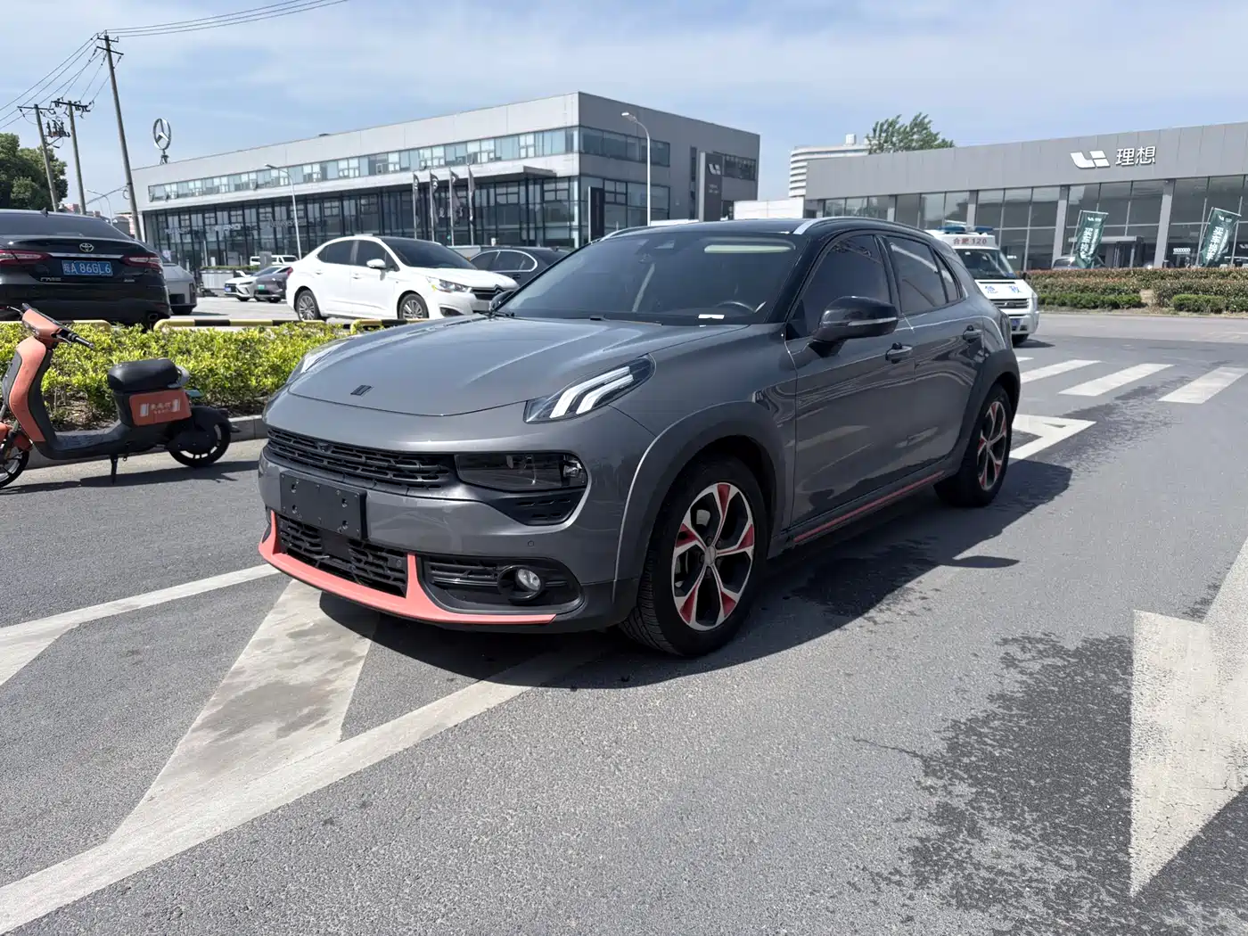 Lynk & Co 02 2018 Model 1.5T DCT 2WD Yao Pro Edition China V фото 2