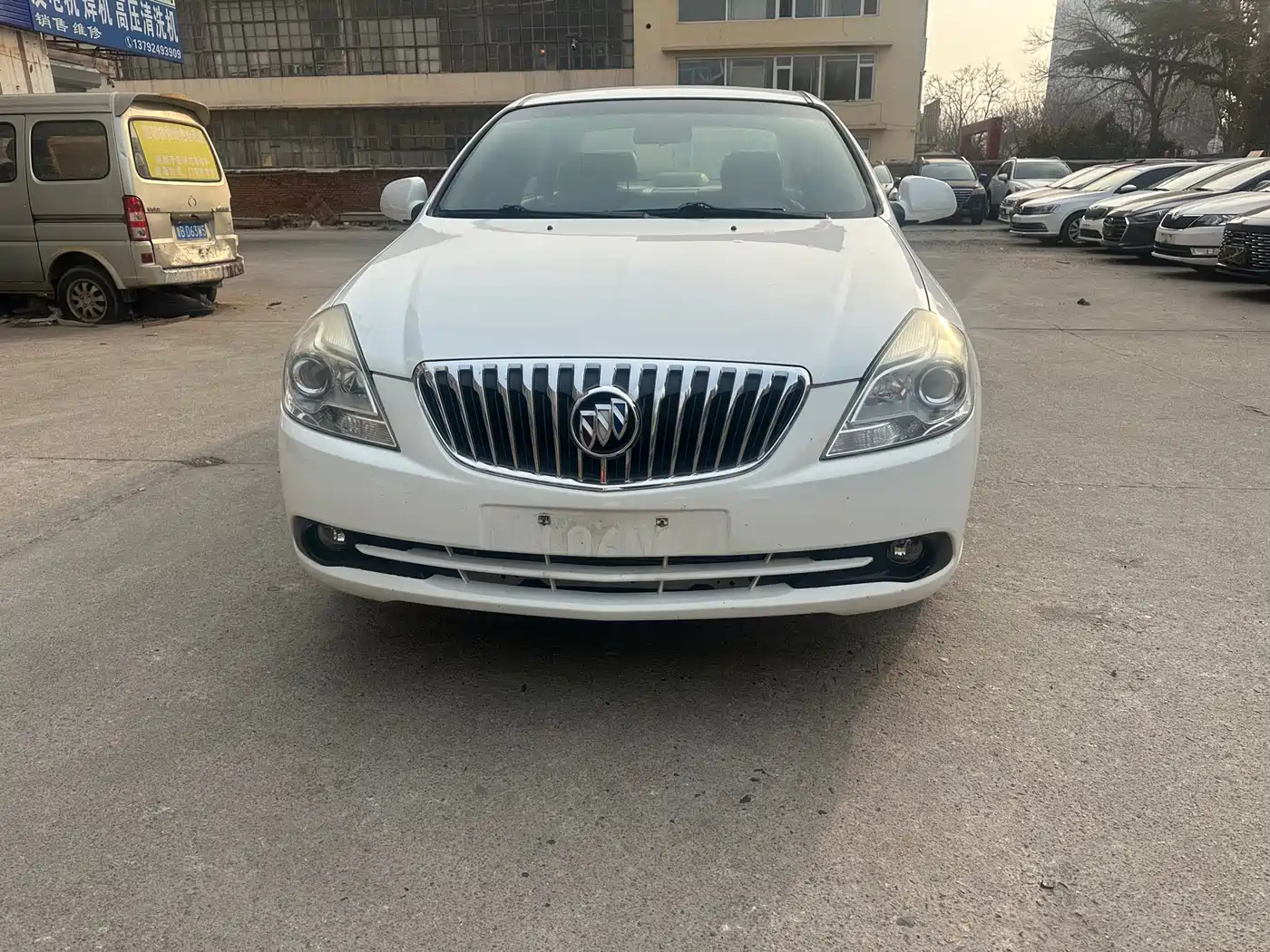 Buick Excelle 2013 1.5L Automatic Exclusive фото 2
