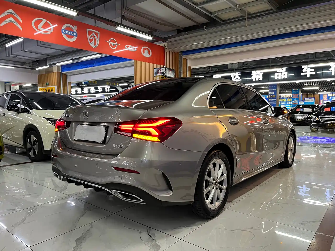 Mercedes-Benz A-Class 2020 Facelift A 200 L Sport Sedan Fashion фото 5