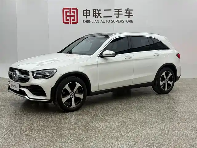 MERCEDES-BENZ GLC