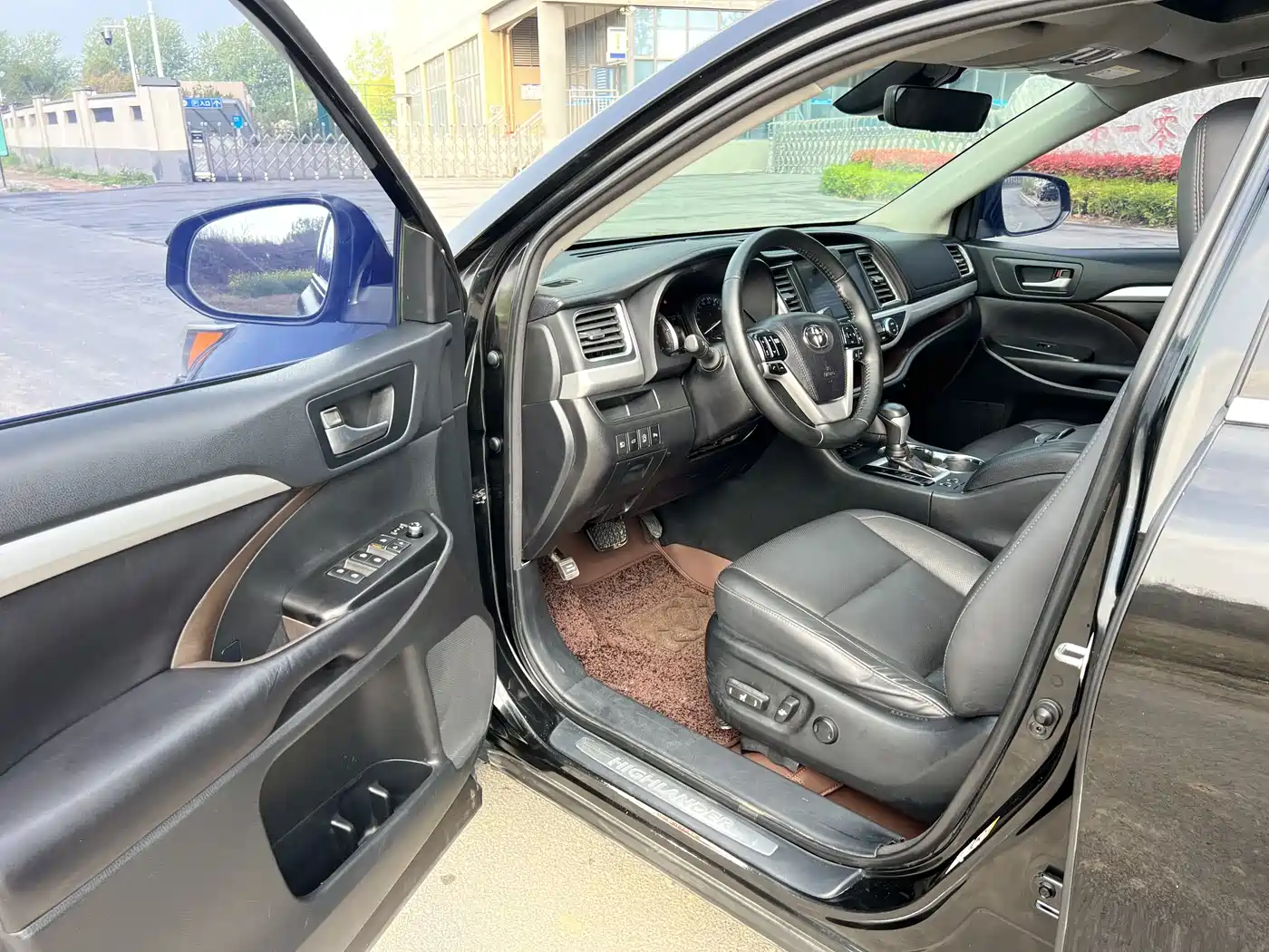 Toyota Highlander 2018 2.0T 4WD Premium 7-seater (China V) фото 9