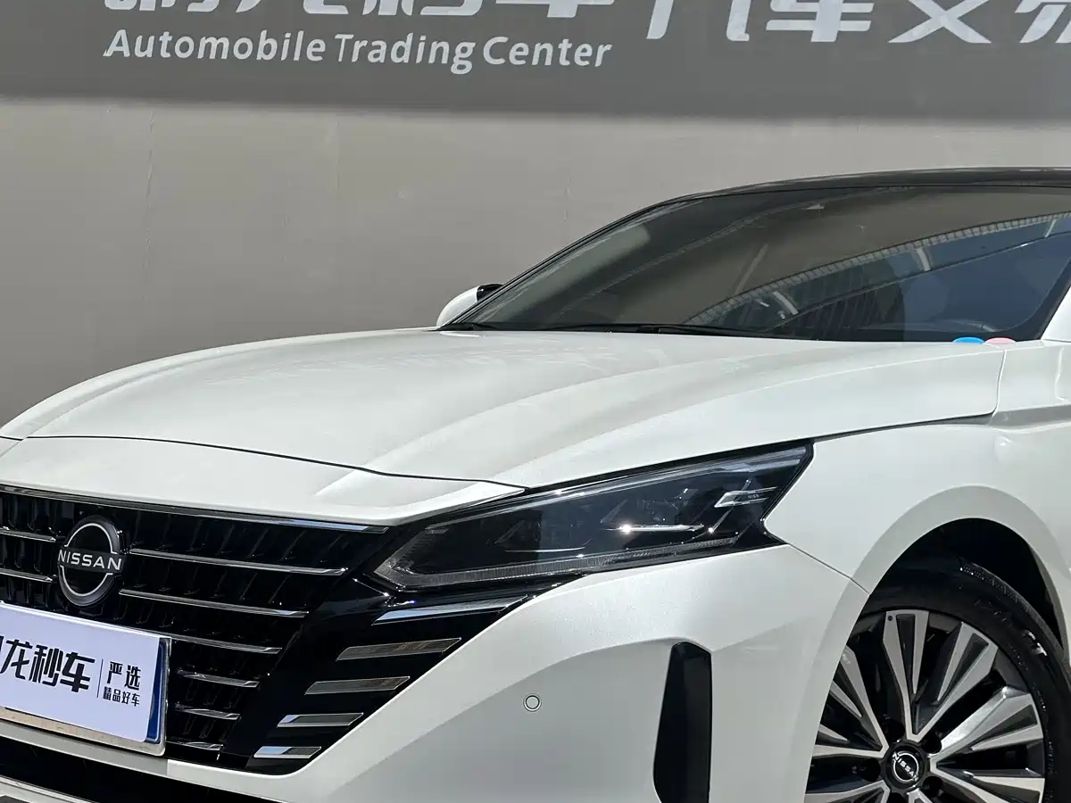 NISSAN TEANA