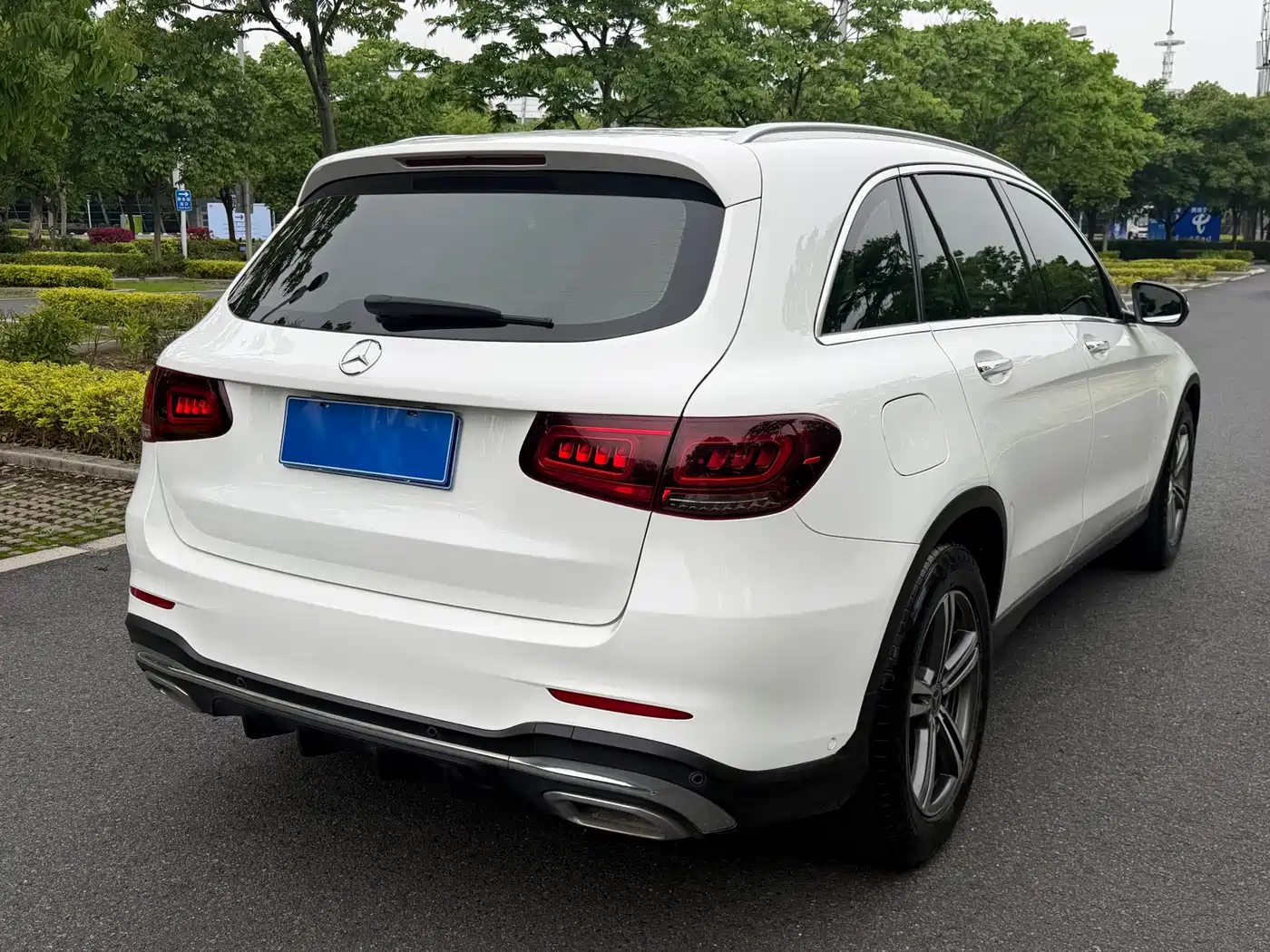 Mercedes-Benz GLC 2020 GLC 260 L 4MATIC Luxury фото 3