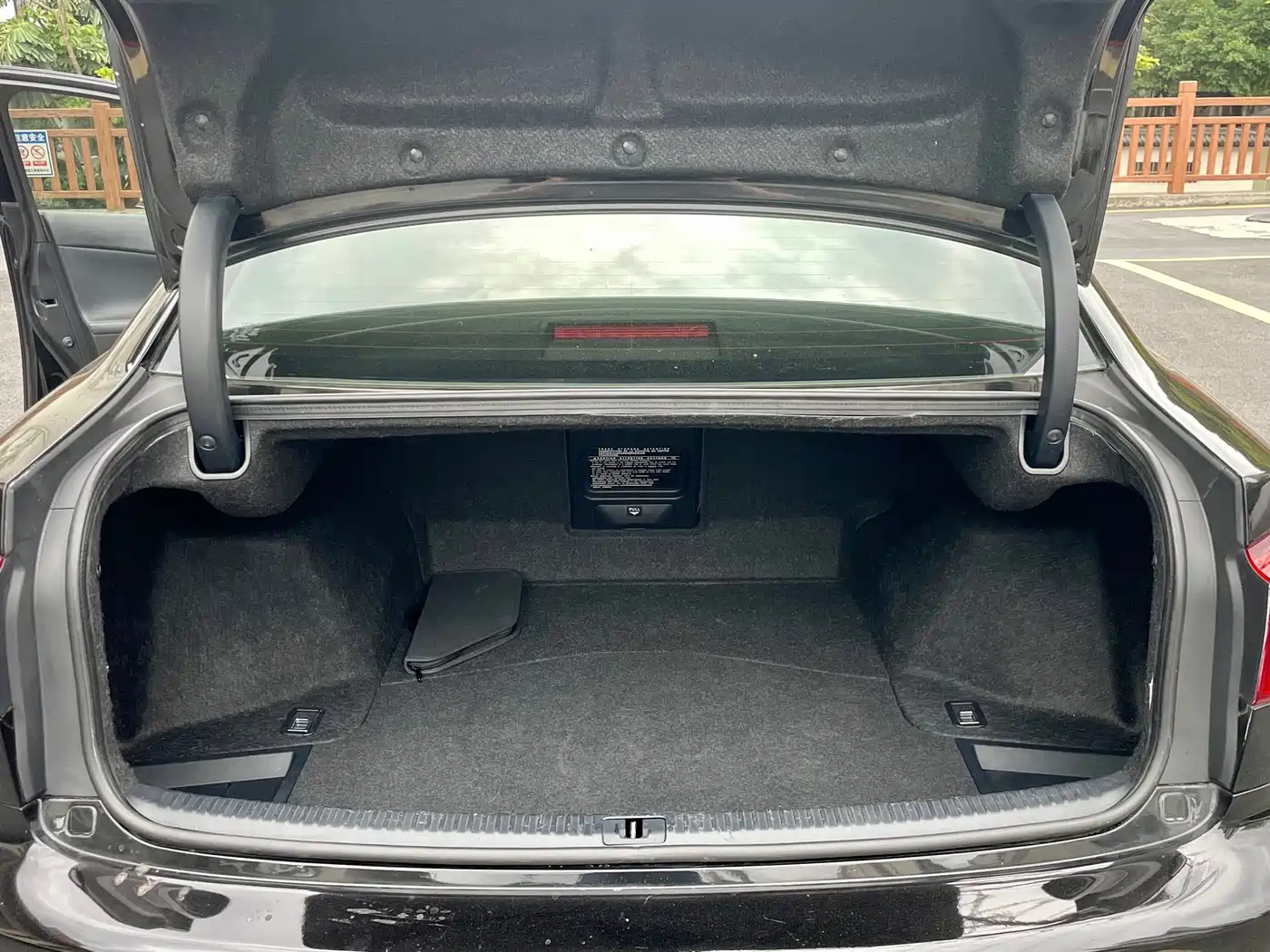 Lexus IS 2011 250 Sport фото 7