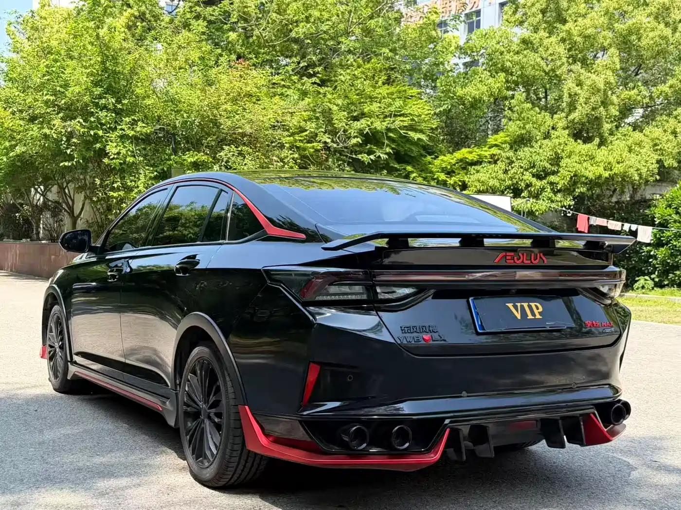 Dongfeng Aeolus Yixuan MAX 2022 2023 1.5T Extraordinary Cool Dad Edition