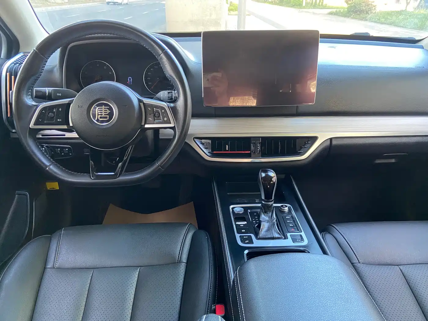 BYD Tang 2018 2.0T Automatic Smart Connection Noble Edition 7-Seater China V фото 9