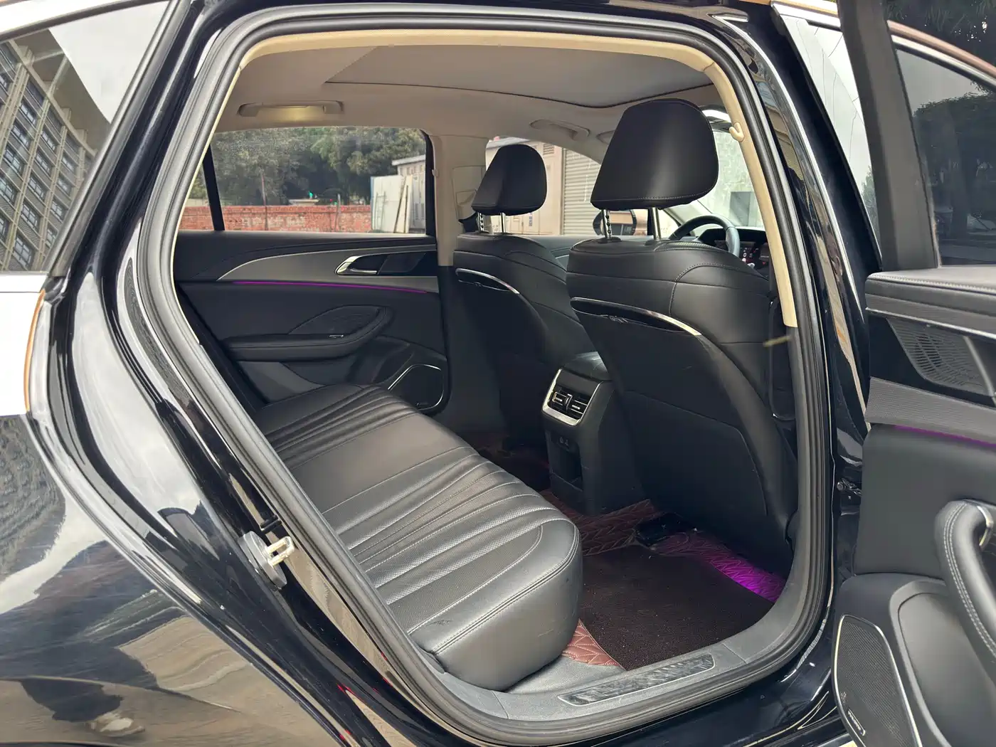 Hongqi H5 2023 2.0T Auto Smart Connect Flag Comfort фото 9