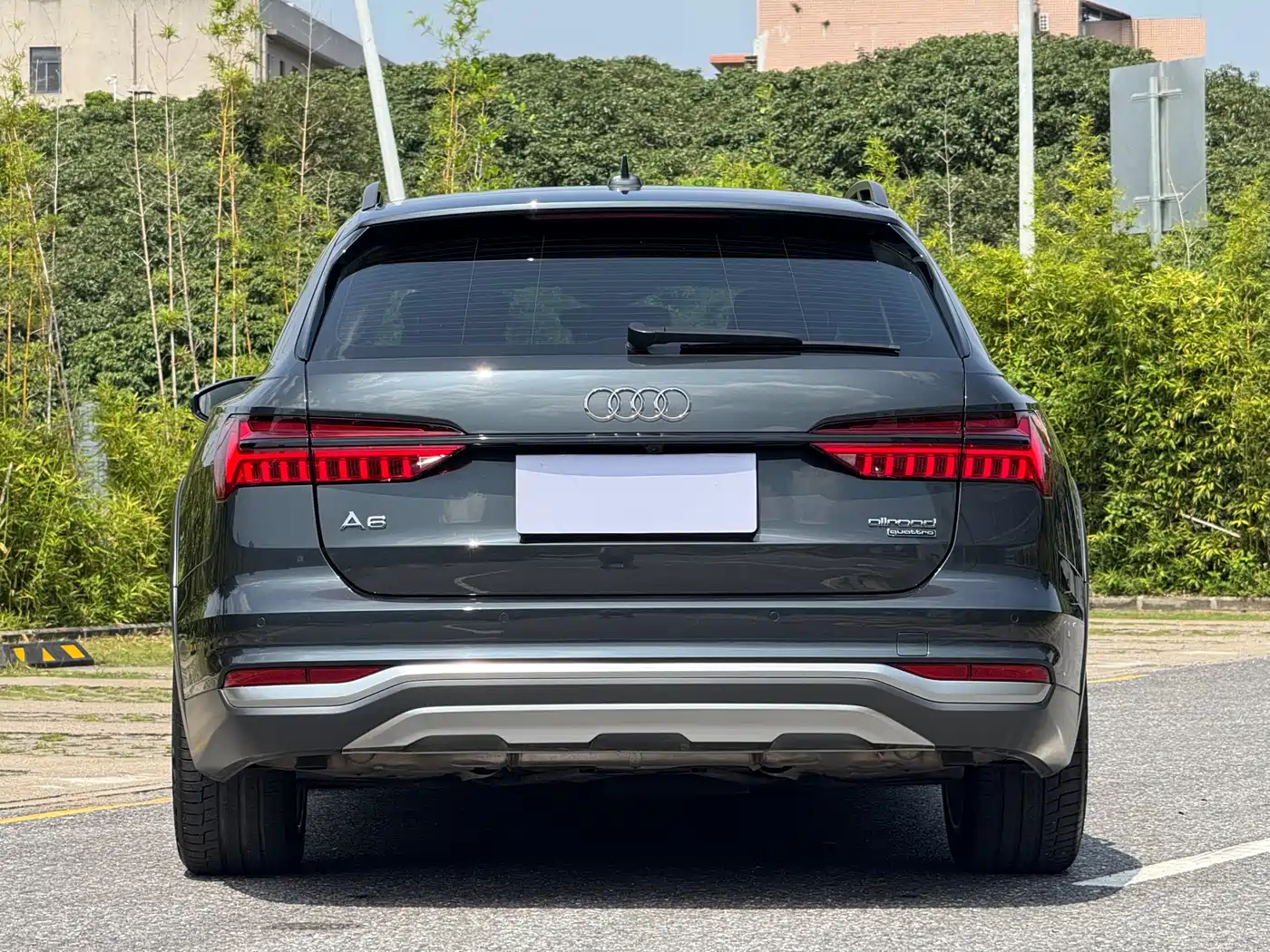 Audi A6 (Import) 2022 2022 allroad quattro Explorer 55 TFSI Premium Off-road