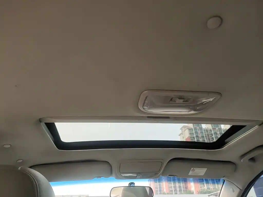 Geely Emgrand 2015 2014 Sedan 1.5L CVT Elite