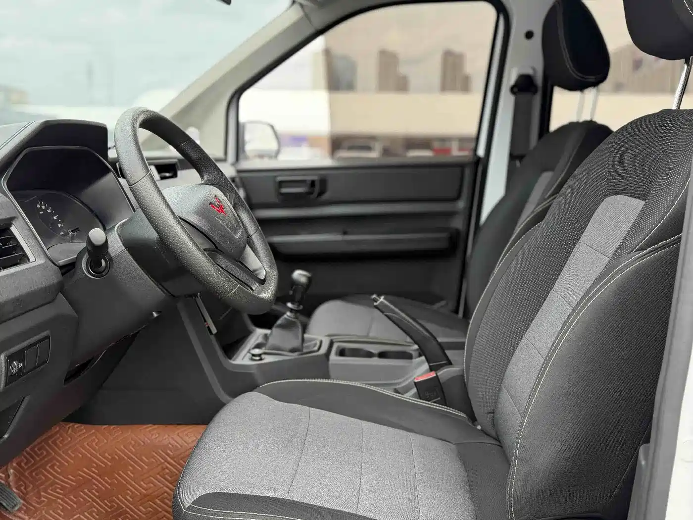 Фото 4 - Wuling Motors Wuling Hongguang PLUS