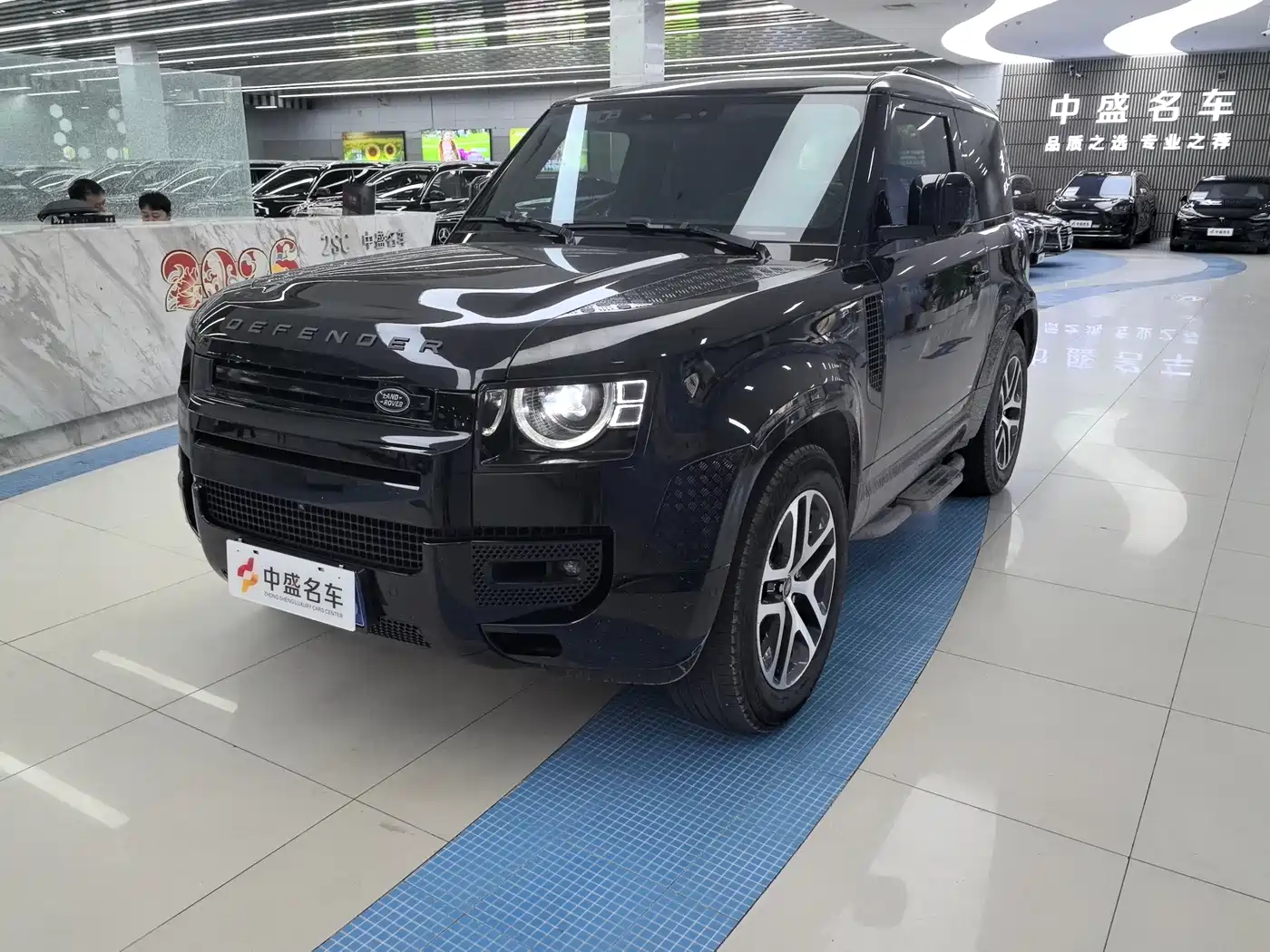 Land Rover Defender 2023 Model 90 3.0T P400 XS