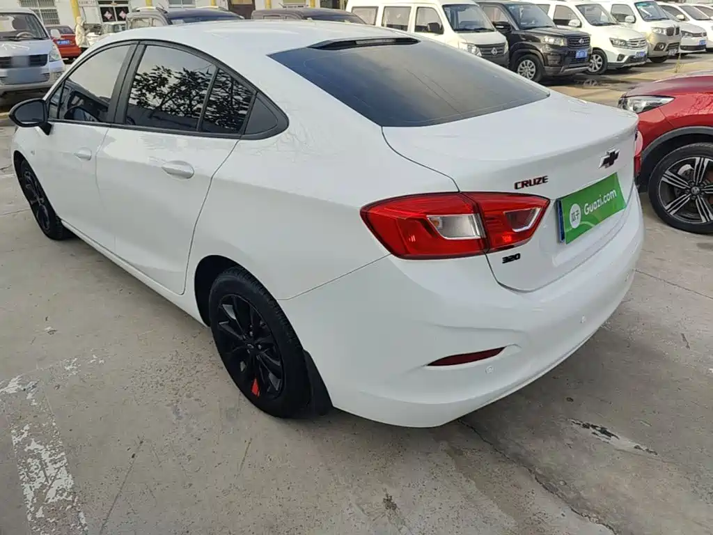 Chevrolet Cruze 2019 2018 Redline 320 Automatic Pioneer Edition