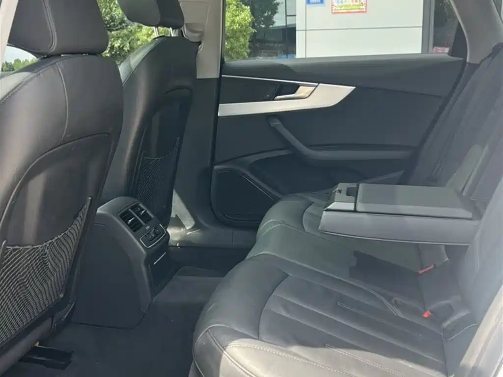 Audi A4L 2019 40 TFSI Fashion (China V) фото 15