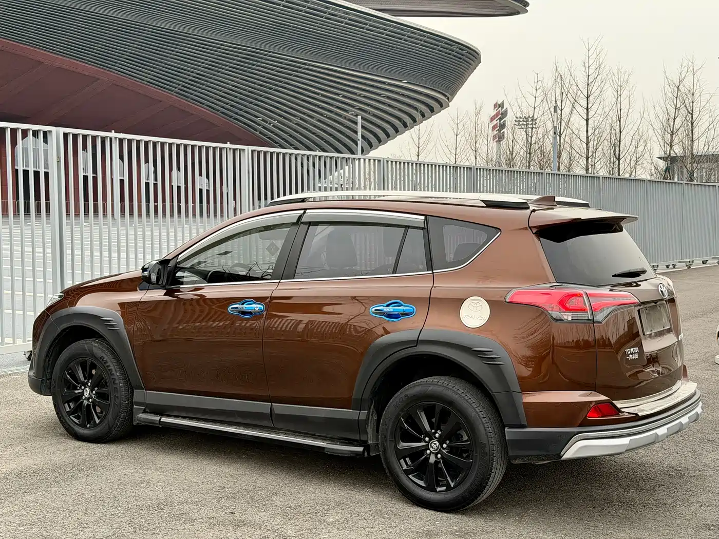 Toyota RAV4 Rongfang 2019 2.0L CVT 2WD Style X Limited Edition China VI фото 6