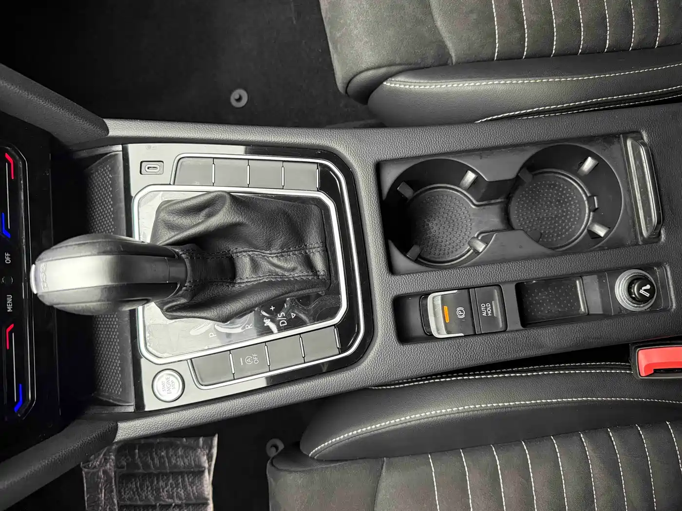 Volkswagen Magotan 2020 330TSI DSG Luxury фото 11