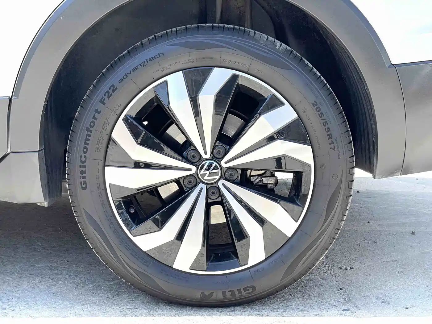 VOLKSWAGEN TUYUE