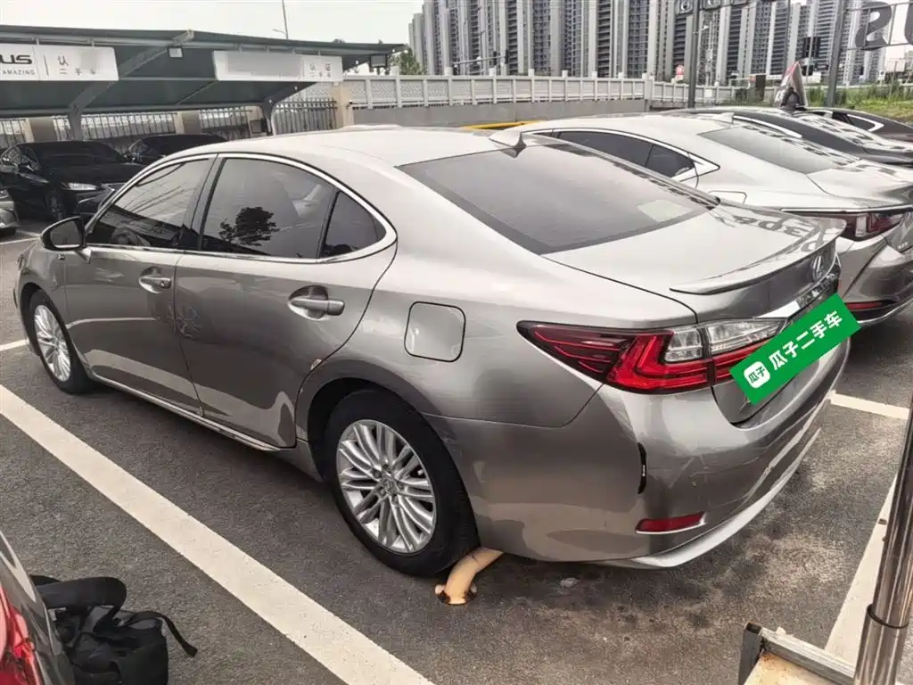 Lexus ES 2015 200 Elite Edition фото 5