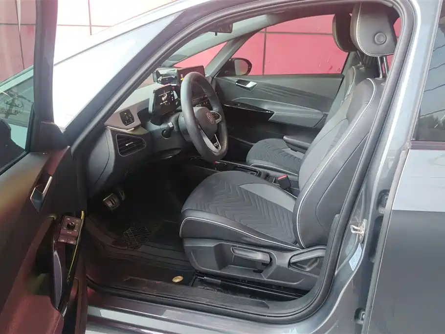 Volkswagen ID.3 2023 Upgraded Pure Intelligence Edition фото 9