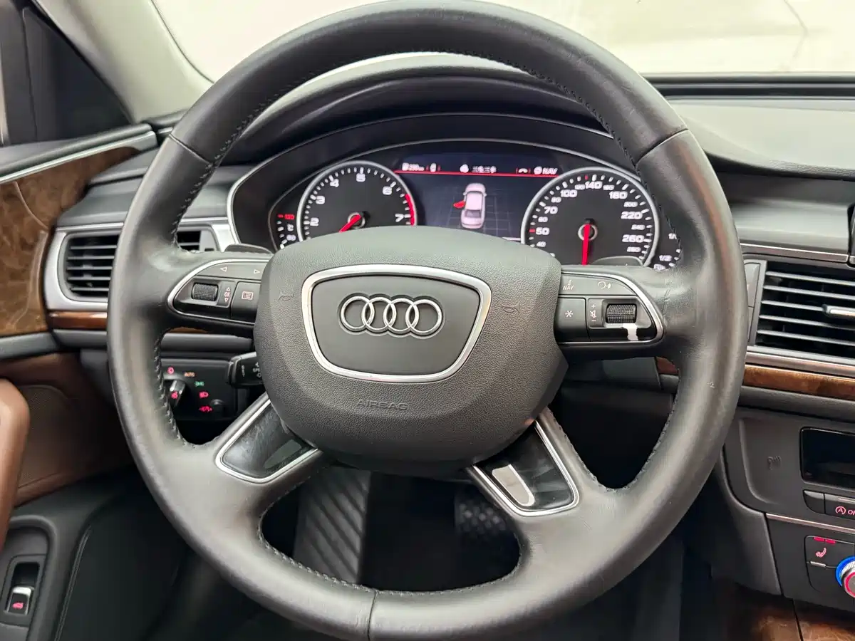 Audi A6L 2016 30 FSI Comfort фото 11