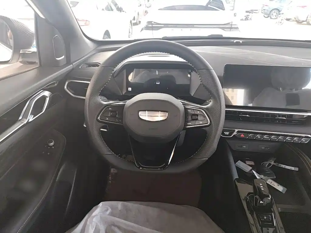 Geely Binyue 2026 2025 BinYue L 1.5TD DCT Beyond Edition