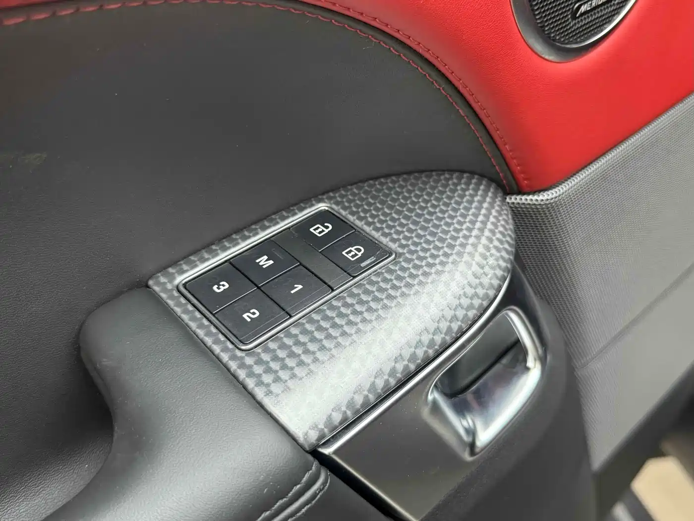 Land Rover Range Rover Sport 2021 3.0 L6 Gloss Black Edition фото 14