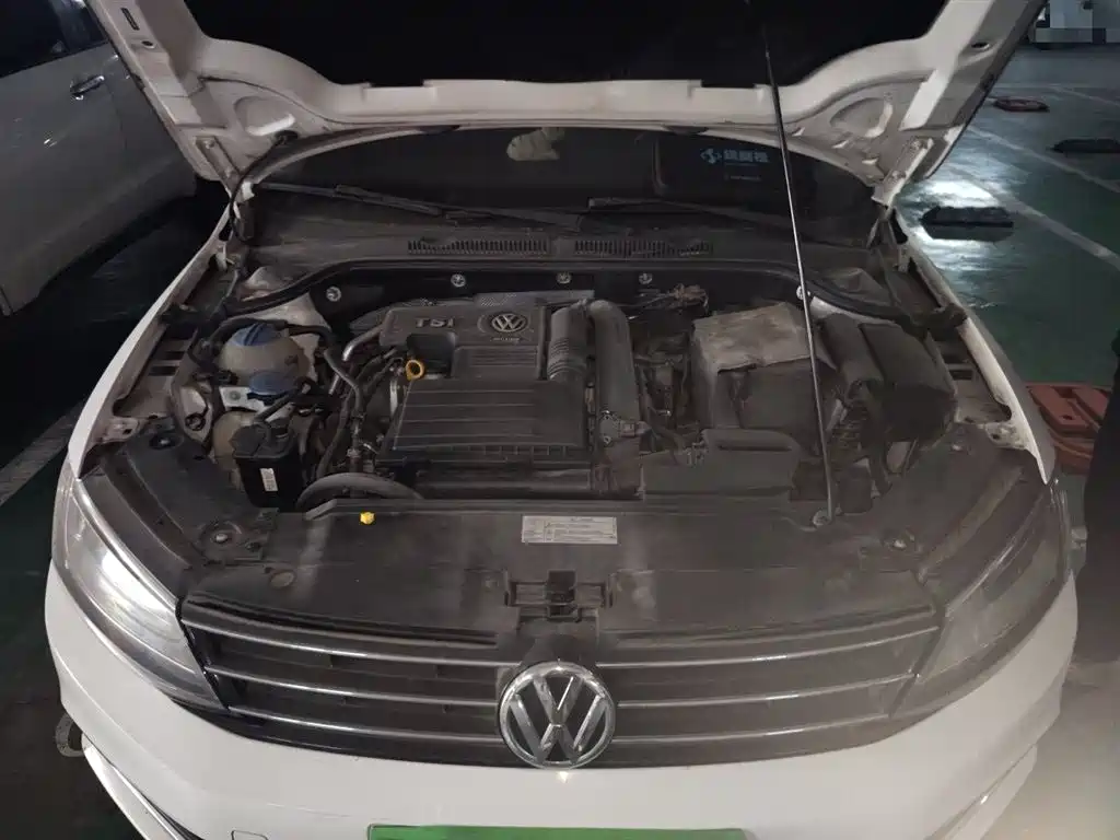 Volkswagen Sagitar 2017 230TSI Automatic Comfort фото 11