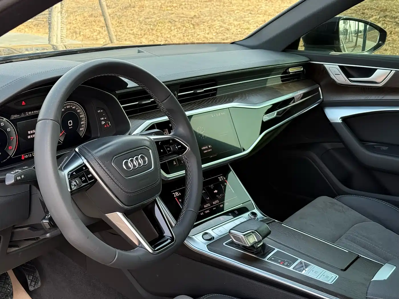 Audi A6L 2023 Facelift 40 TFSI Luxury Dynamic фото 6