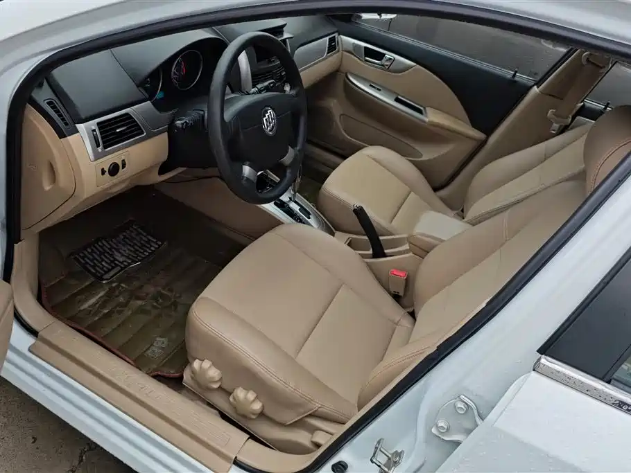 Buick Excelle 2013 1.5L Automatic Classic фото 9