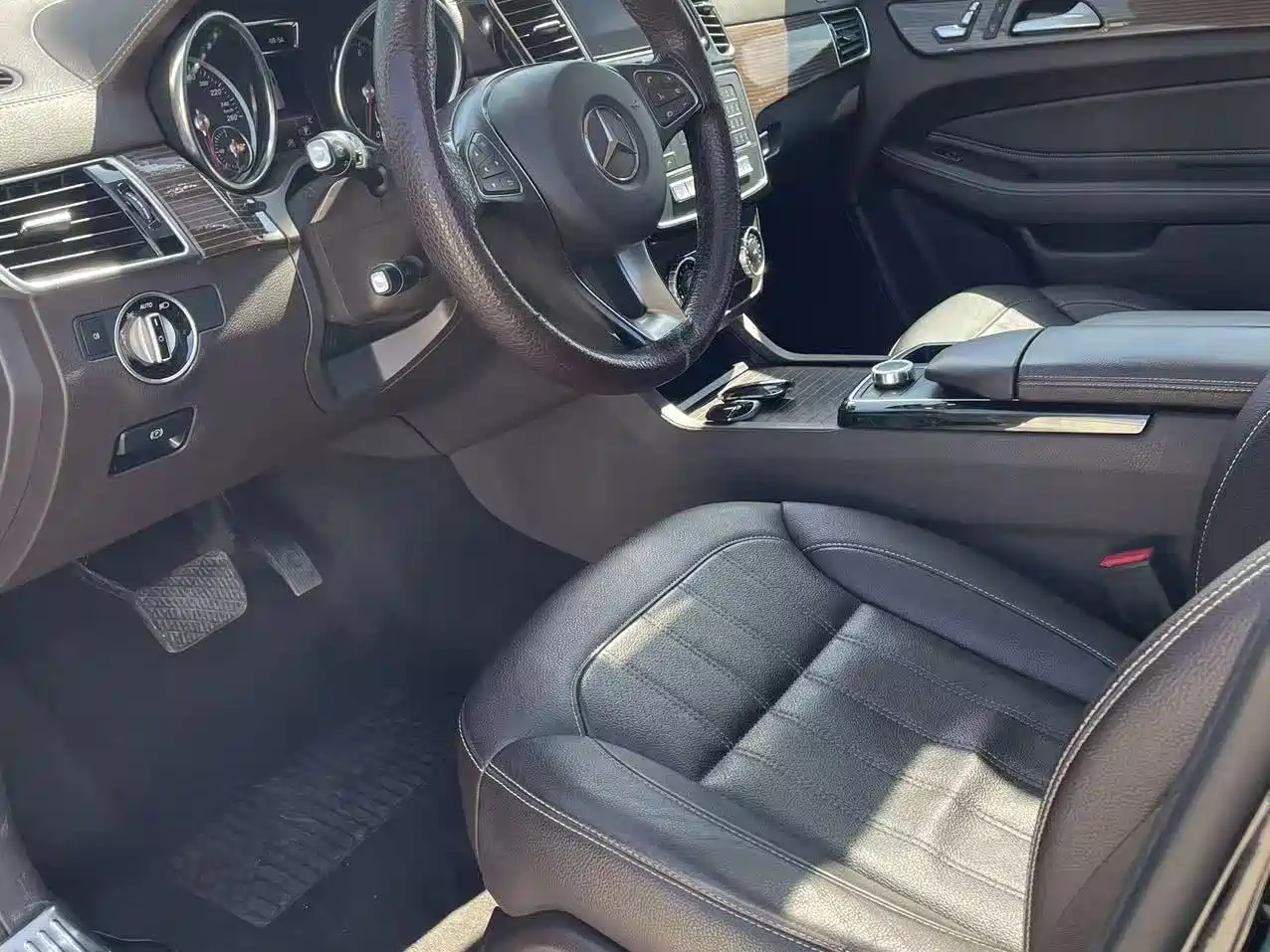 Mercedes-Benz GLE 2017 GLE 320 4MATIC Dynamic фото 4