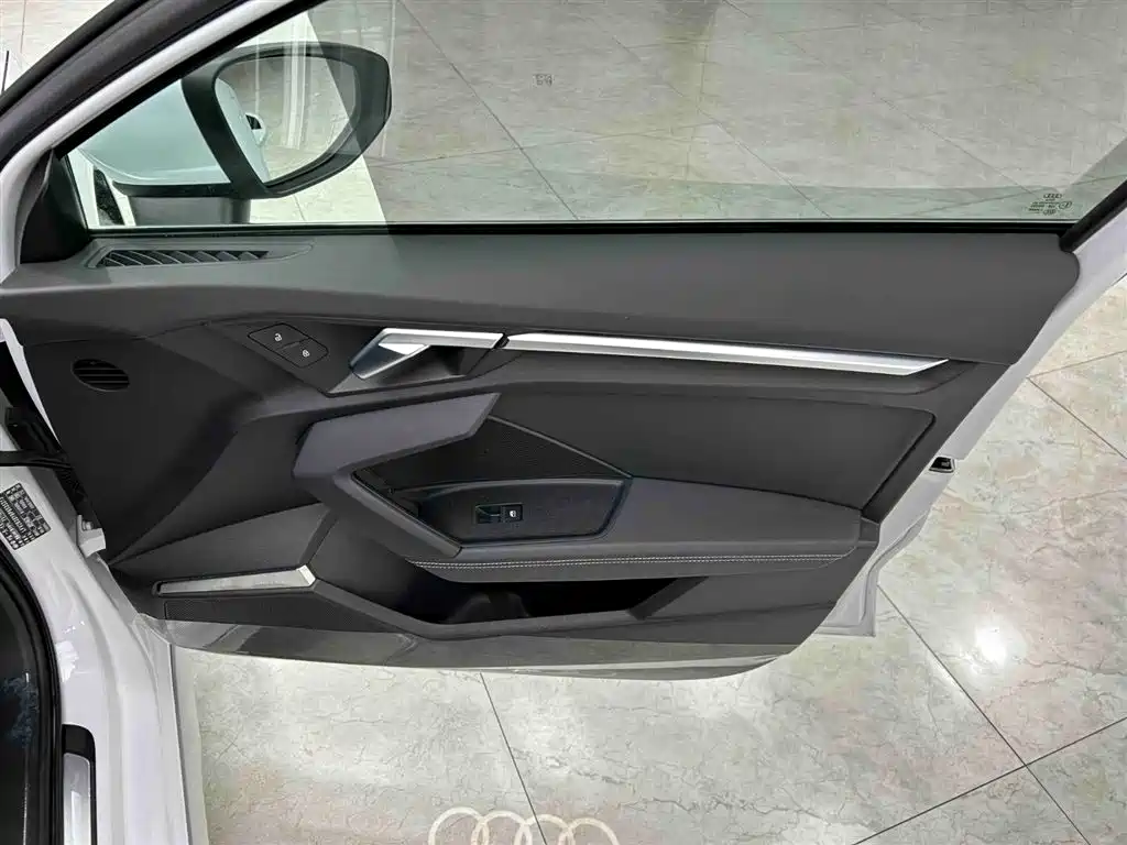 Audi A3 2024 Model Sportback 35 TFSI Fashion Sport фото 12