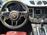 Photo 9 - Porsche Macan
