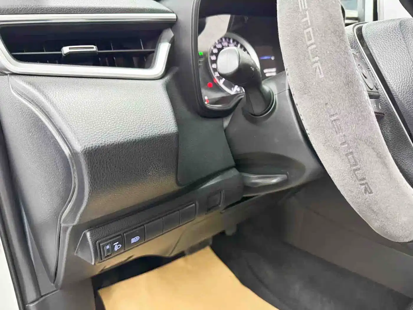 Toyota Levin 2022 185T CVT Luxury Edition фото 11