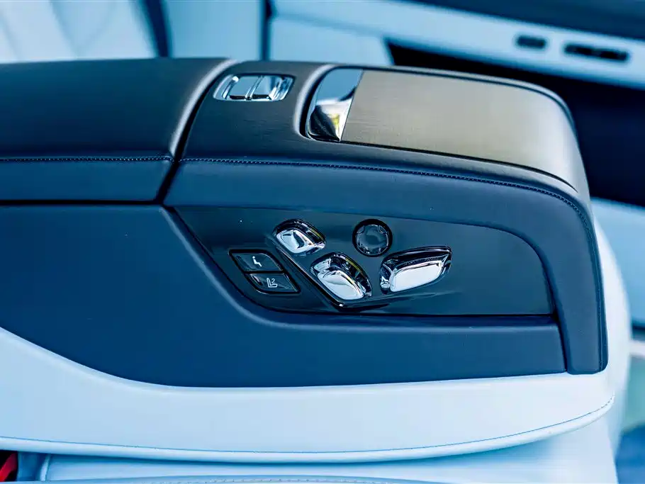 Rolls-Royce Ghost 2021 6.7T Long Wheelbase фото 27