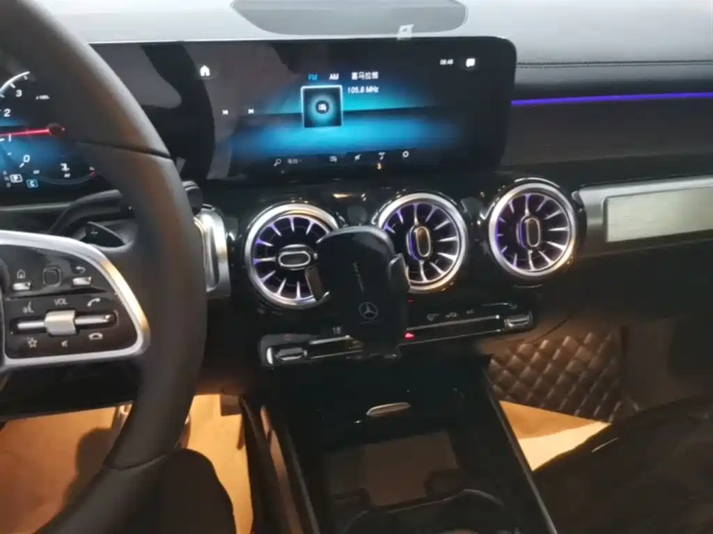 Mercedes-Benz GLB 2023 GLB 220 Dynamic фото 13