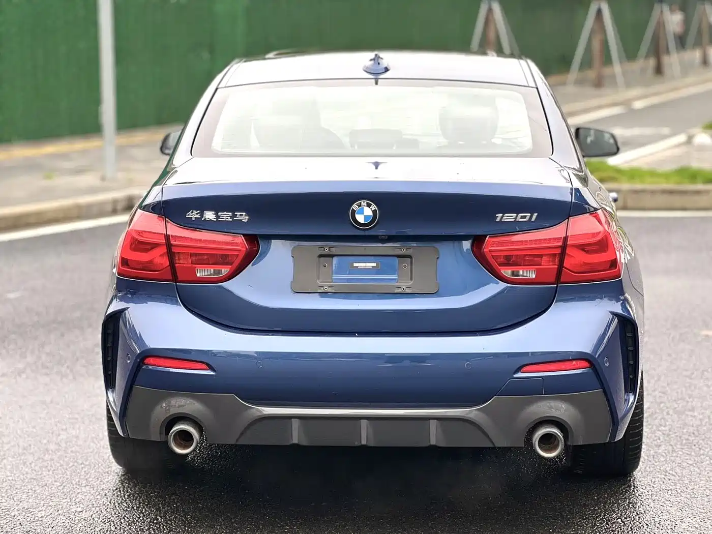 BMW 1 Series 2021 120i M Sport Shadow Edition фото 5